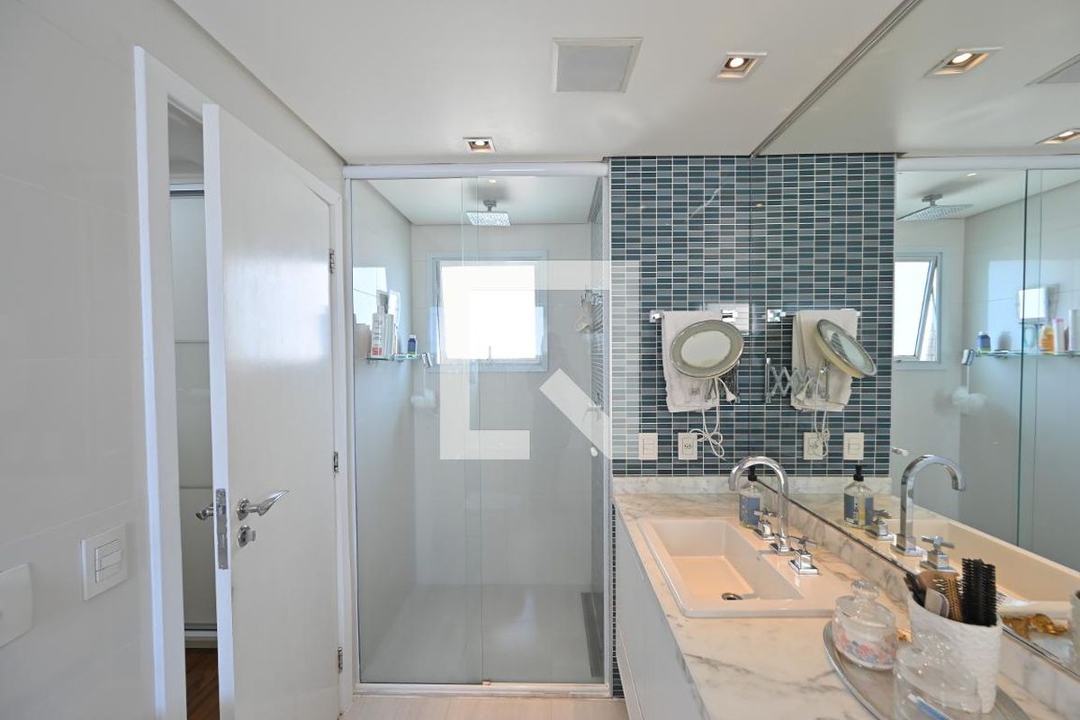 Apartamento, 3 quartos, 205 m² - Foto 40