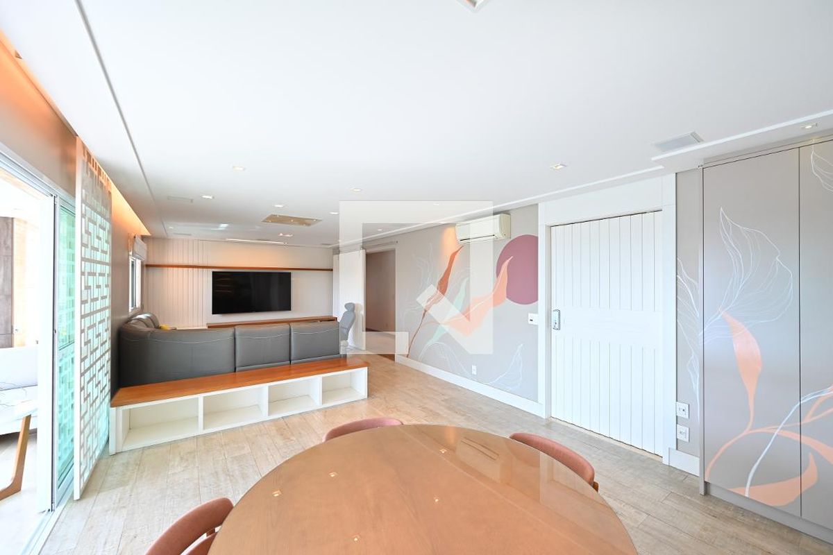 Apartamento, 3 quartos, 205 m² - Foto 2