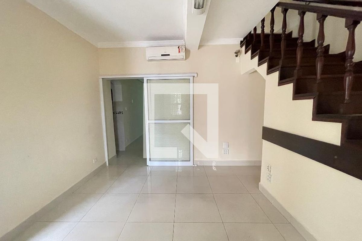 Casa, 4 quartos, 227 m² - Foto 2