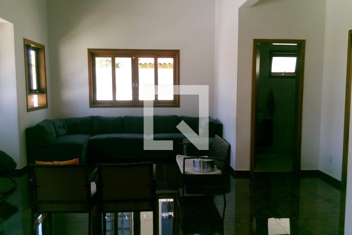 Casa, 3 quartos, 360 m² - Foto 1