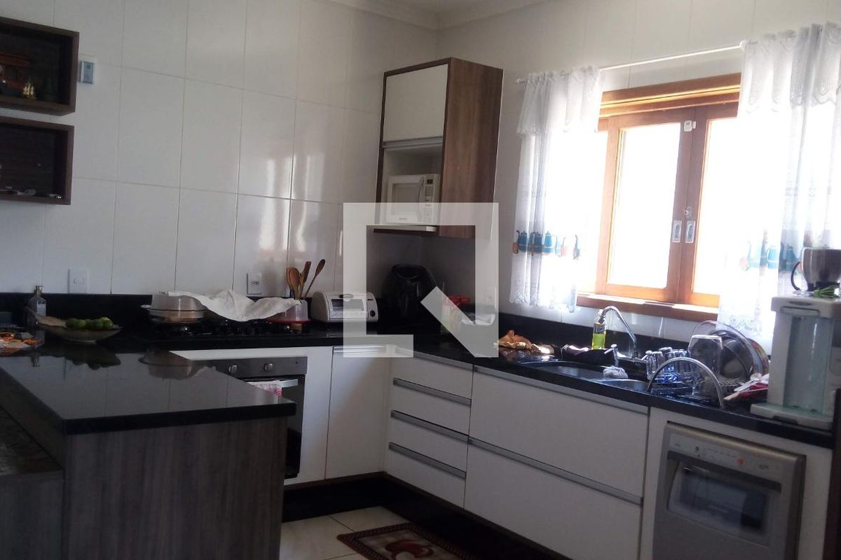 Casa, 3 quartos, 360 m² - Foto 17