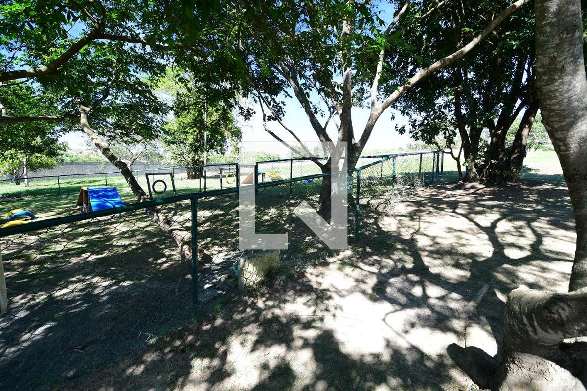 Casa à Venda - Res. Parque dos Alecrins, 3 Quartos,  310 m2 em , Campinas - sp | SoloBR