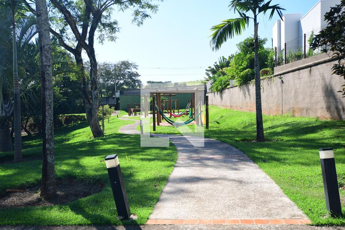 Casa à Venda - Res. Parque dos Alecrins, 3 Quartos,  310 m2 em , Campinas - sp | SoloBR