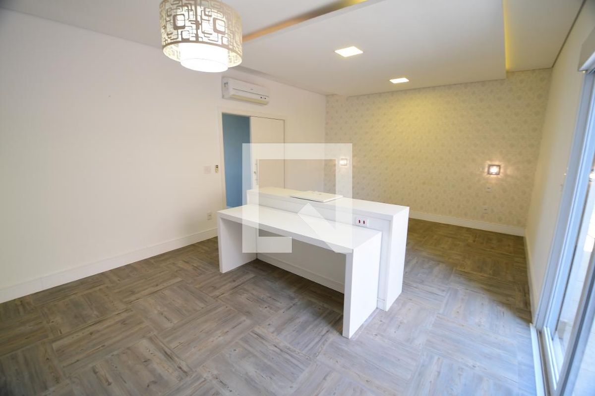 Casa à Venda - Res. Parque dos Alecrins, 3 Quartos,  310 m2 em , Campinas - sp | SoloBR