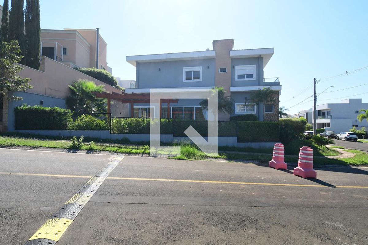 Casa à Venda - Res. Parque dos Alecrins, 3 Quartos,  310 m2 em , Campinas - sp | SoloBR