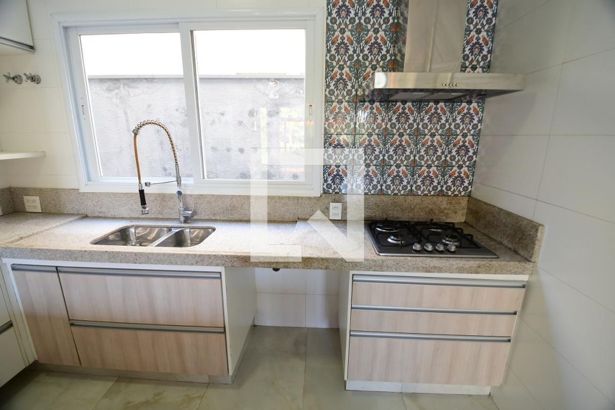 Casa à Venda - Res. Parque dos Alecrins, 3 Quartos,  310 m2 em , Campinas - sp | SoloBR