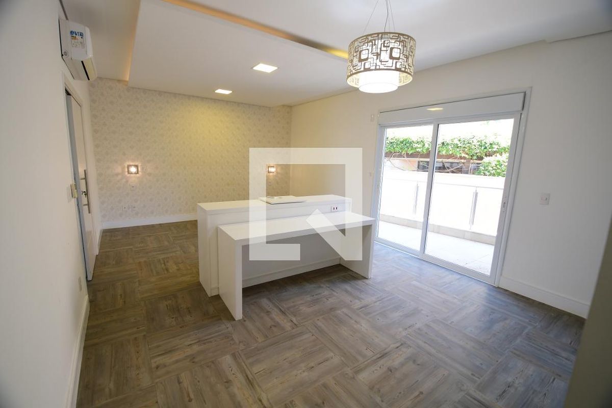 Casa à Venda - Res. Parque dos Alecrins, 3 Quartos,  310 m2 em , Campinas - sp | SoloBR