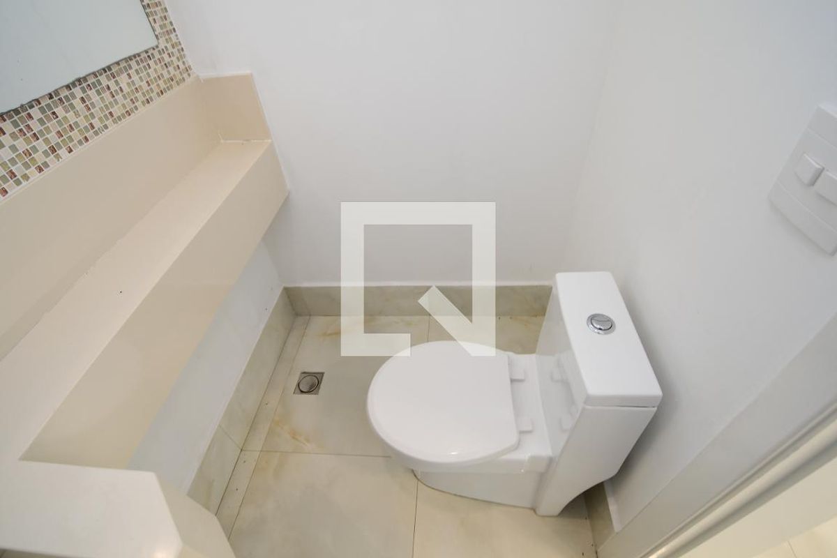Casa à Venda - Res. Parque dos Alecrins, 3 Quartos,  310 m2 em , Campinas - sp | SoloBR