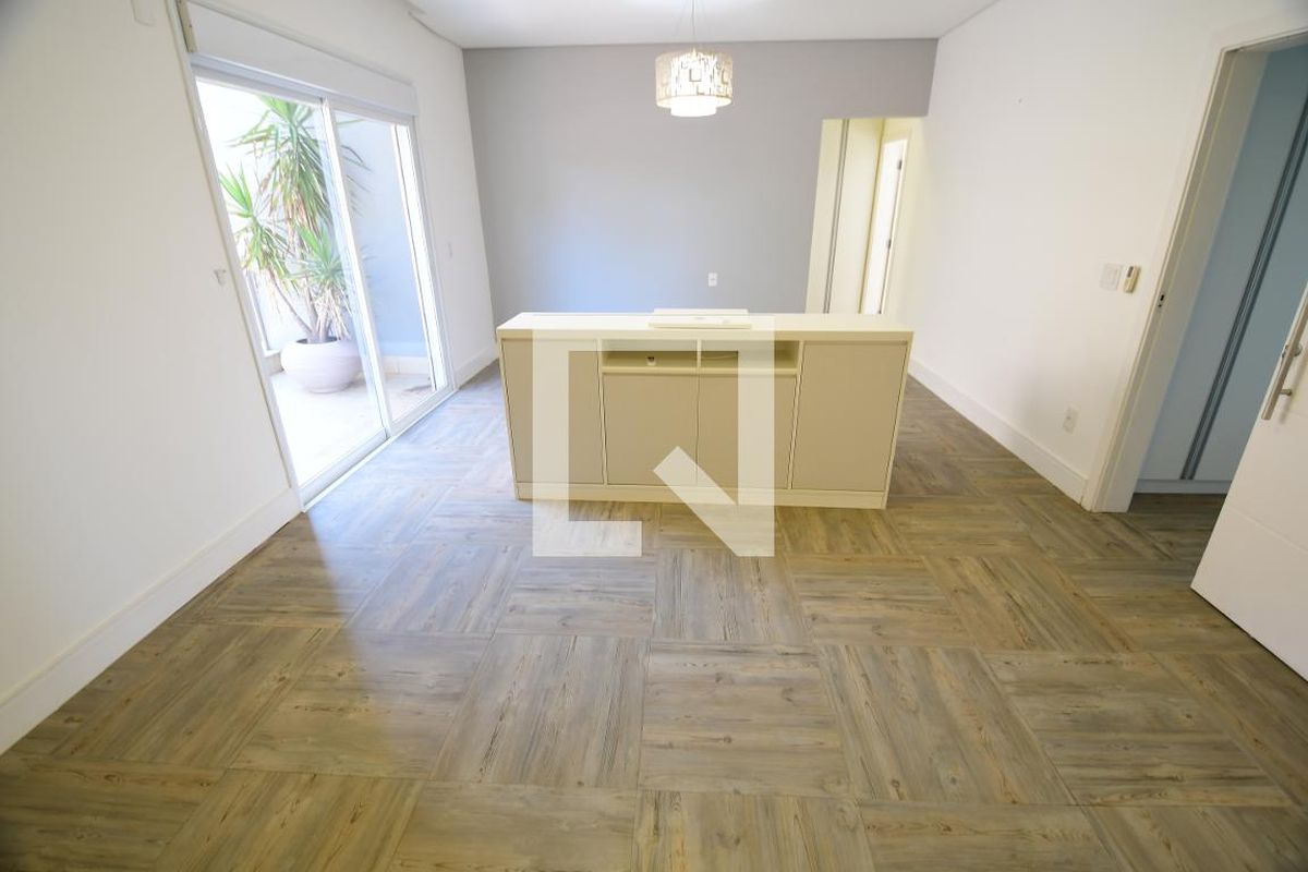 Casa à Venda - Res. Parque dos Alecrins, 3 Quartos,  310 m2 em , Campinas - sp | SoloBR