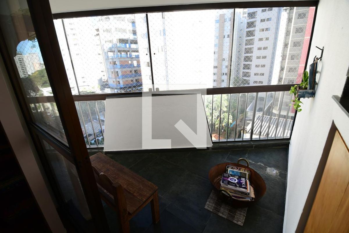 Apartamento à Venda - Cambuí, 4 Quartos,  198 m2 em , Campinas - sp | SoloBR