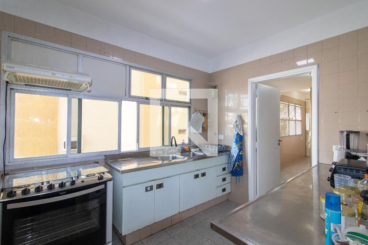 Apartamento à Venda - Cambuí, 5 Quartos,  193 m2 em , Campinas - sp | SoloBR