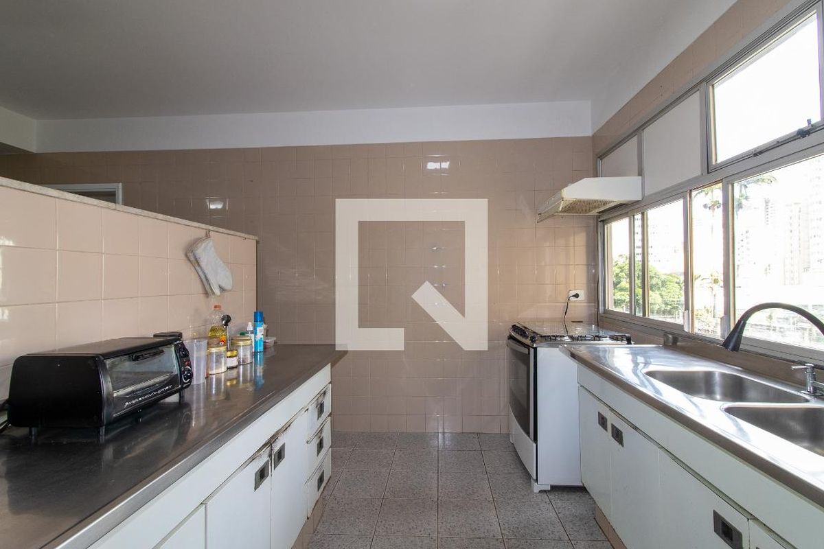 Apartamento à Venda - Cambuí, 5 Quartos,  193 m2 em , Campinas - sp | SoloBR