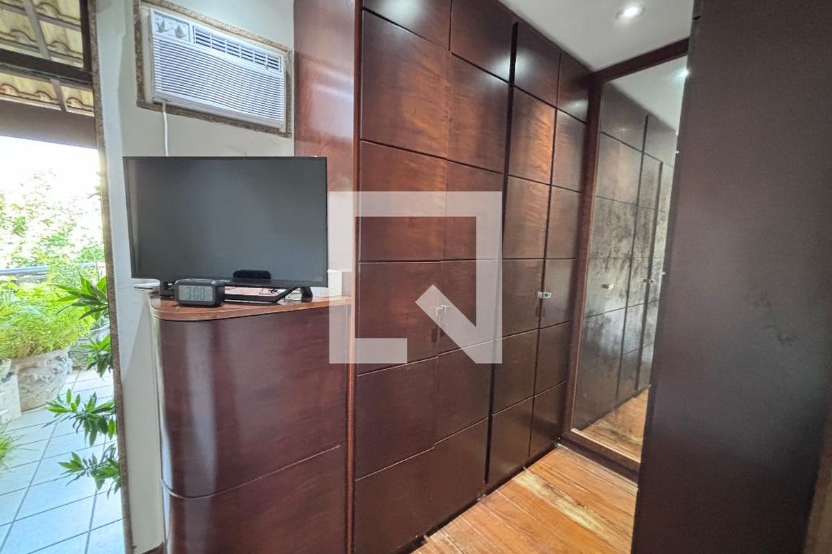 Cobertura, 3 quartos, 221 m² - Foto 40