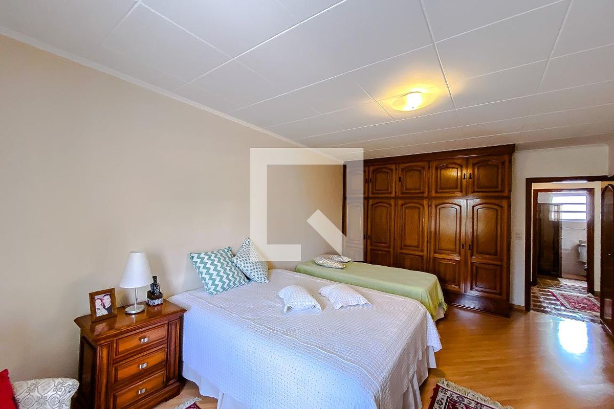 Casa, 3 quartos, 332 m² - Foto 37