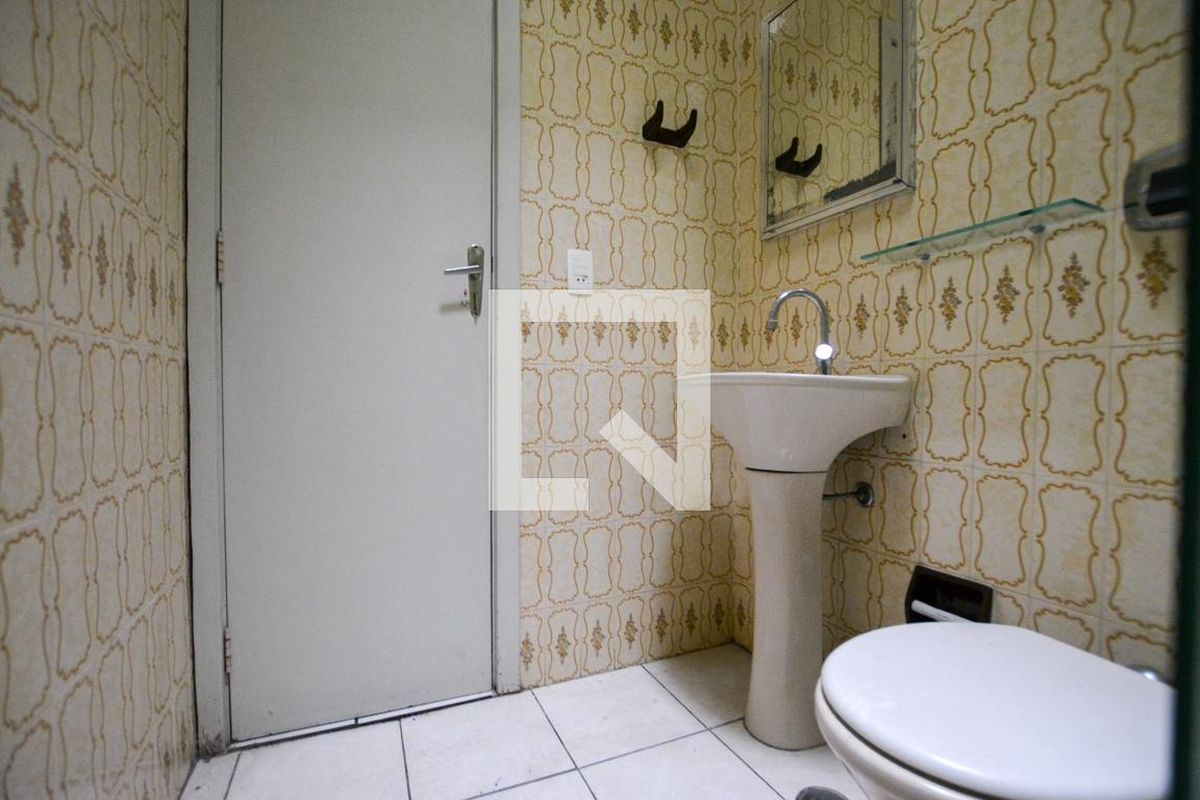 Casa, 4 quartos, 180 m² - Foto 47