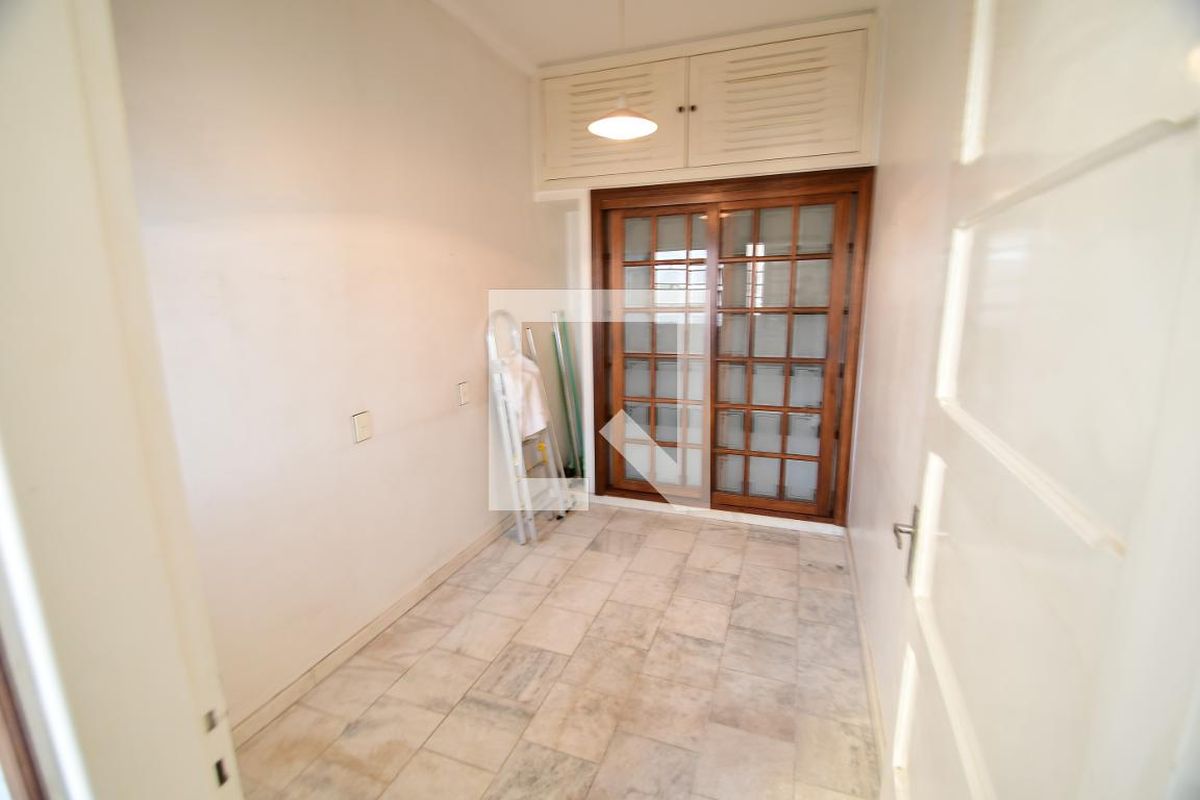 Apartamento à Venda - Cambuí, 2 Quartos,  132 m2 em , Campinas - sp | SoloBR