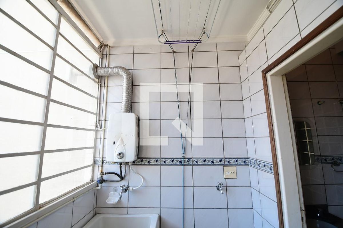 Apartamento à Venda - Cambuí, 2 Quartos,  132 m2 em , Campinas - sp | SoloBR