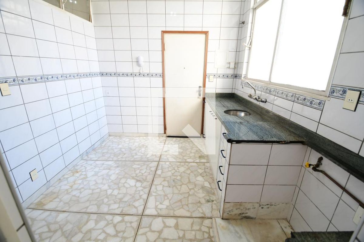 Apartamento à Venda - Cambuí, 2 Quartos,  132 m2 em , Campinas - sp | SoloBR
