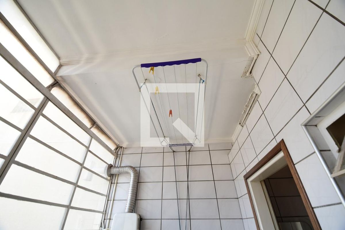 Apartamento à Venda - Cambuí, 2 Quartos,  132 m2 em , Campinas - sp | SoloBR