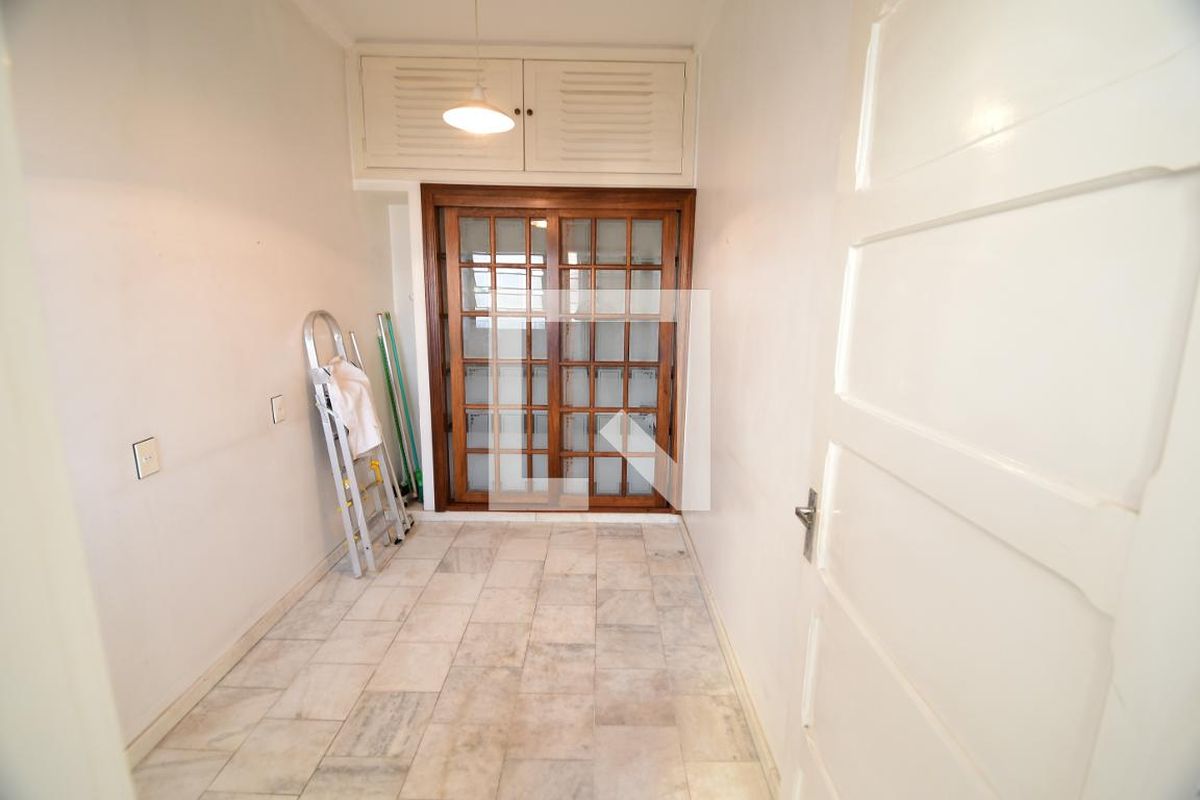 Apartamento à Venda - Cambuí, 2 Quartos,  132 m2 em , Campinas - sp | SoloBR