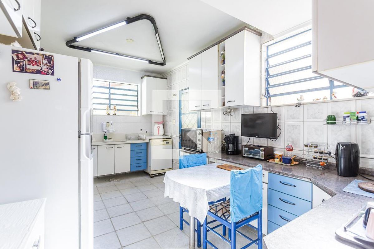 Casa, 3 quartos, 220 m² - Foto 40