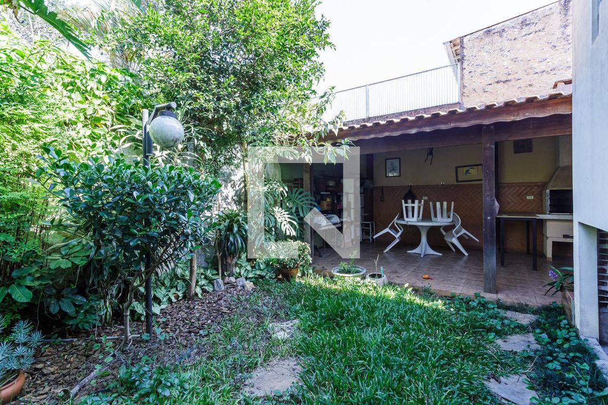 Casa, 3 quartos, 220 m² - Foto 59
