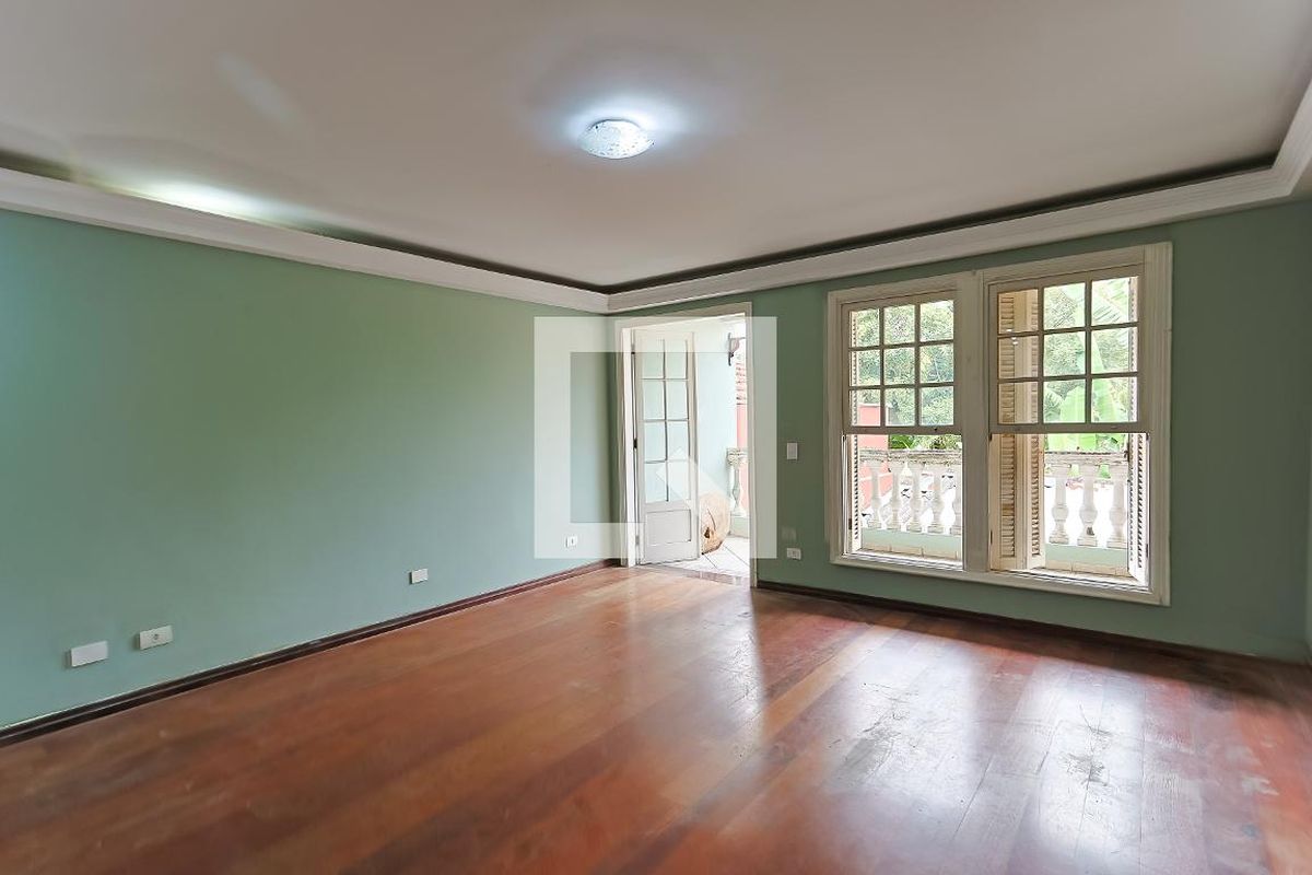 Casa, 3 quartos, 249 m² - Foto 1