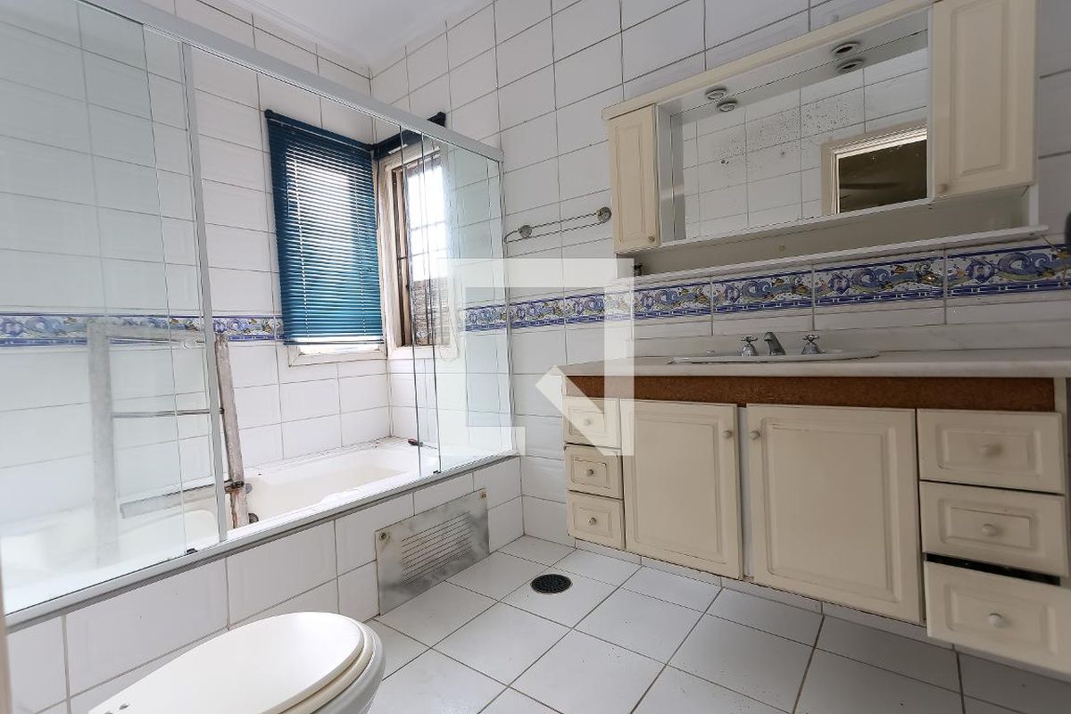 Casa, 3 quartos, 249 m² - Foto 32