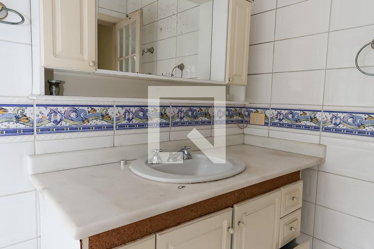 Casa, 3 quartos, 249 m² - Foto 34