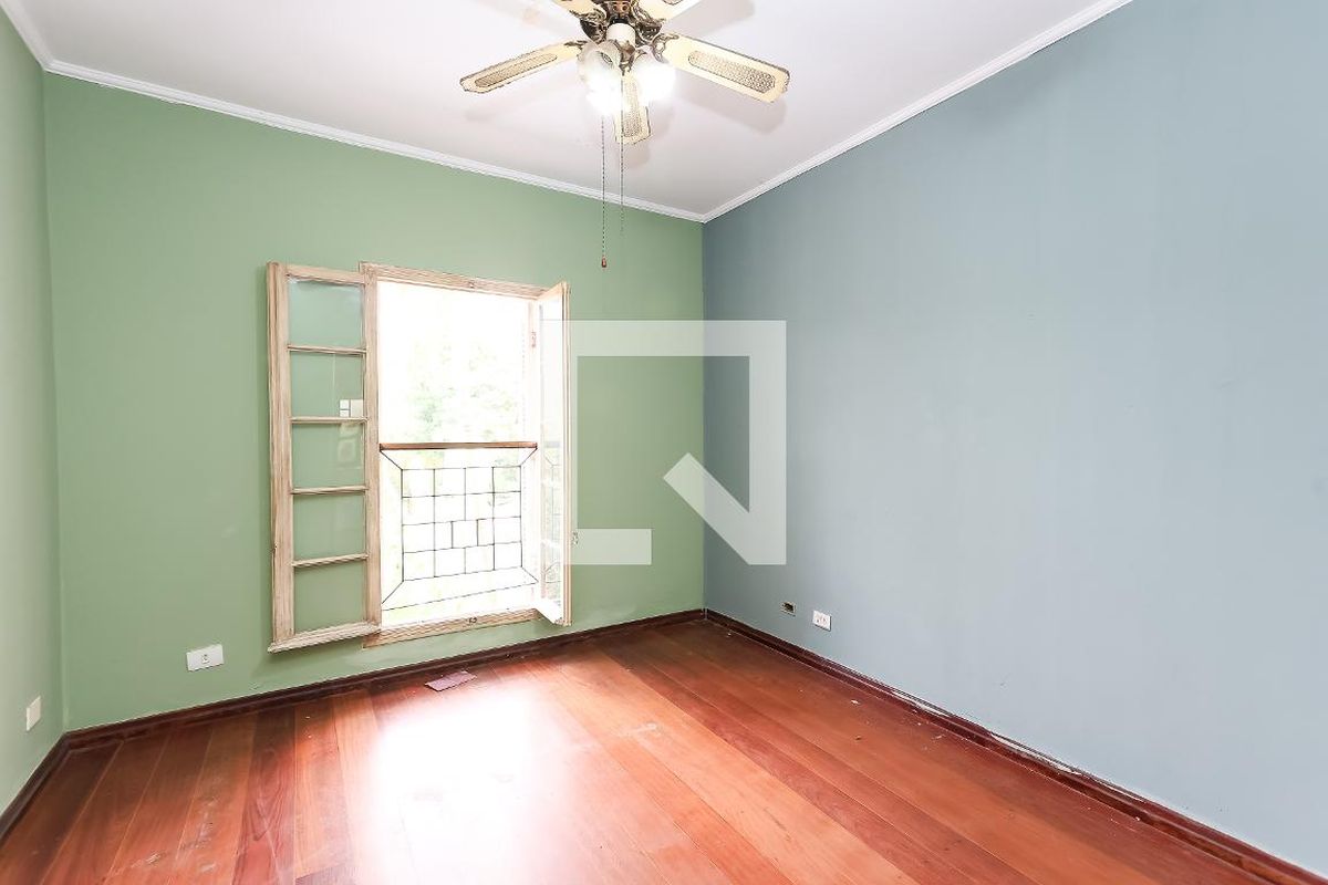 Casa, 3 quartos, 249 m² - Foto 38