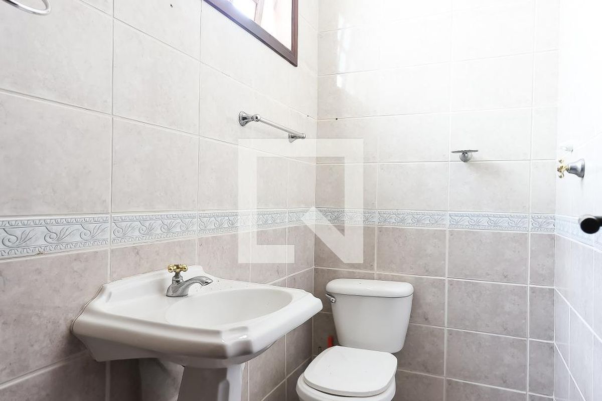 Casa, 3 quartos, 249 m² - Foto 57