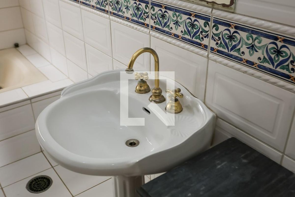 Casa, 3 quartos, 249 m² - Foto 44