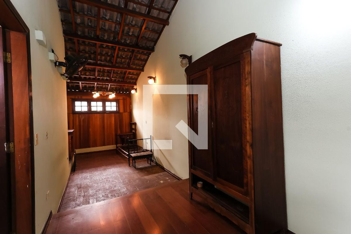 Casa, 3 quartos, 249 m² - Foto 49