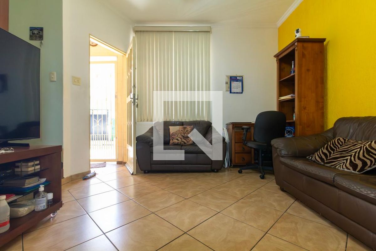 Casa, 2 quartos, 84 m² - Foto 1