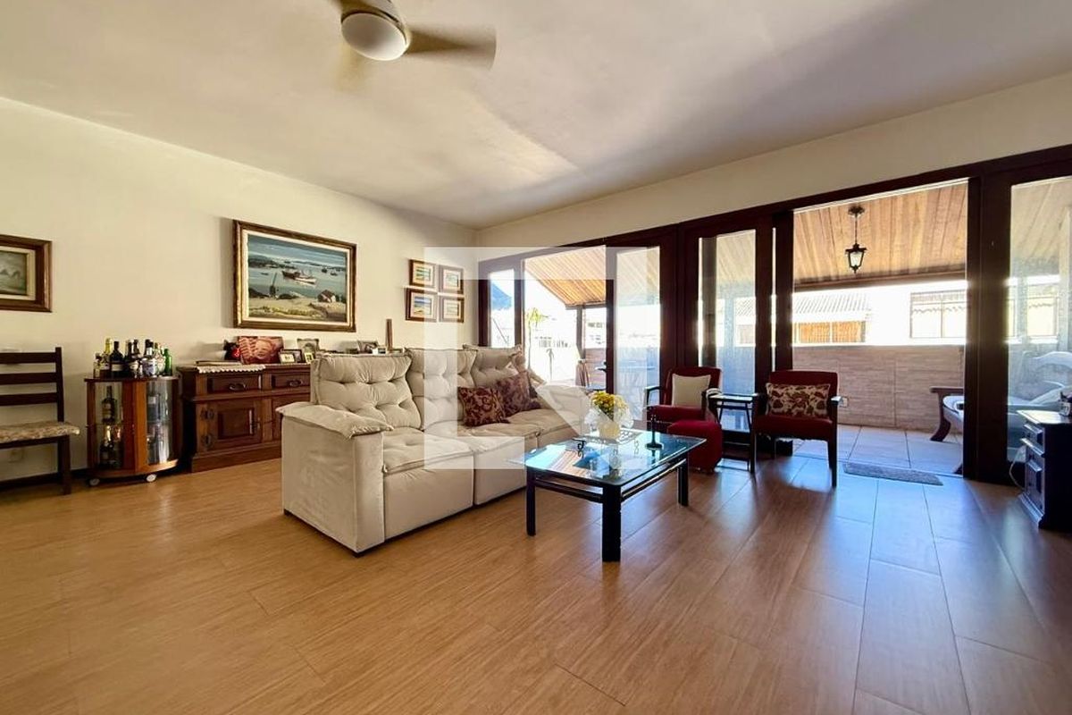 Cobertura, 3 quartos, 184 m² - Foto 2