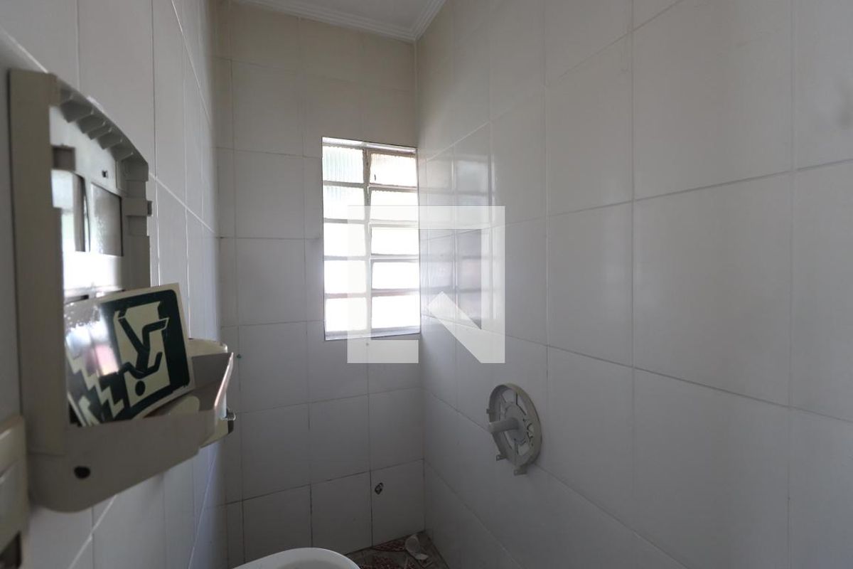 Casa, 6 quartos, 221 m² - Foto 45