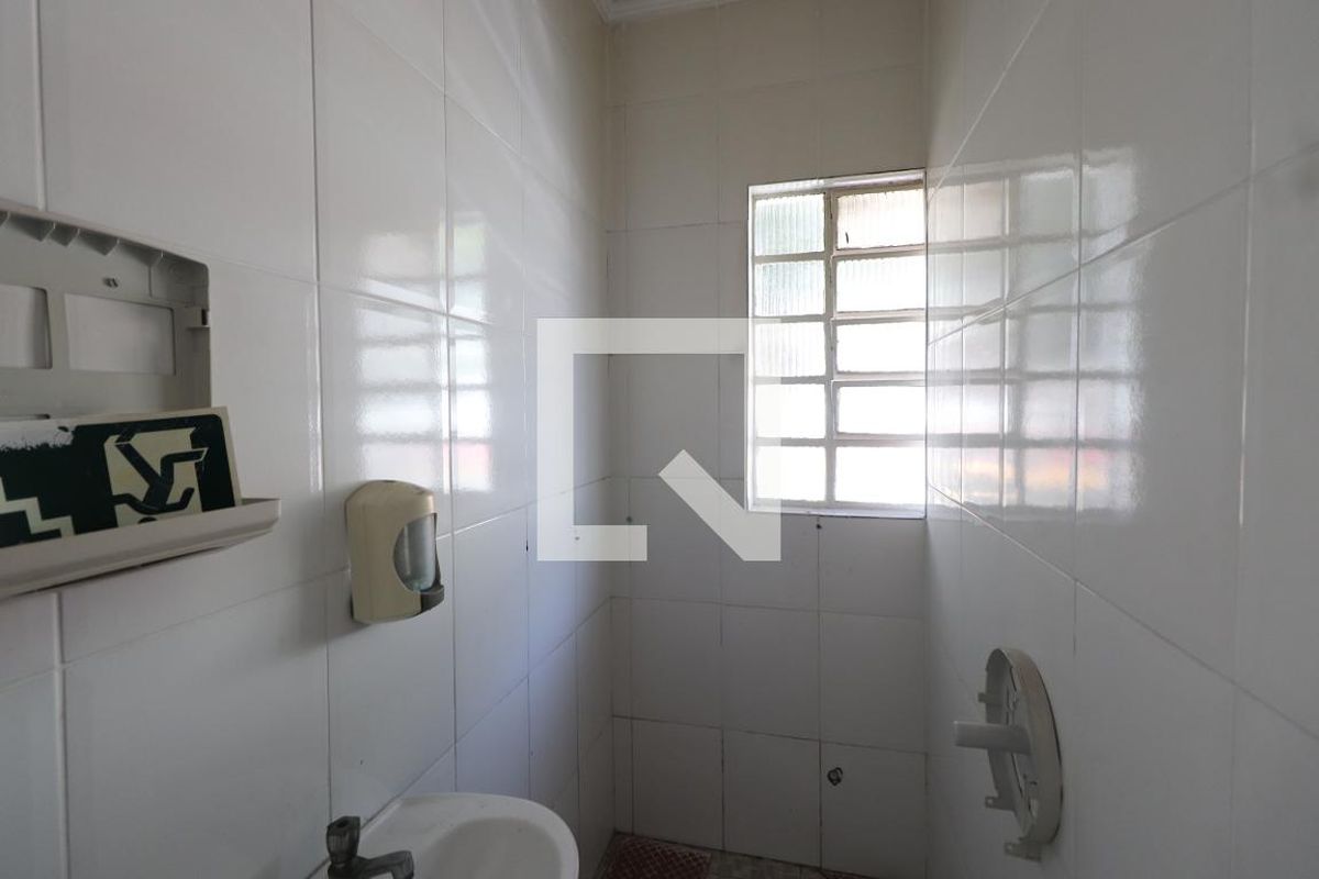 Casa, 6 quartos, 221 m² - Foto 46