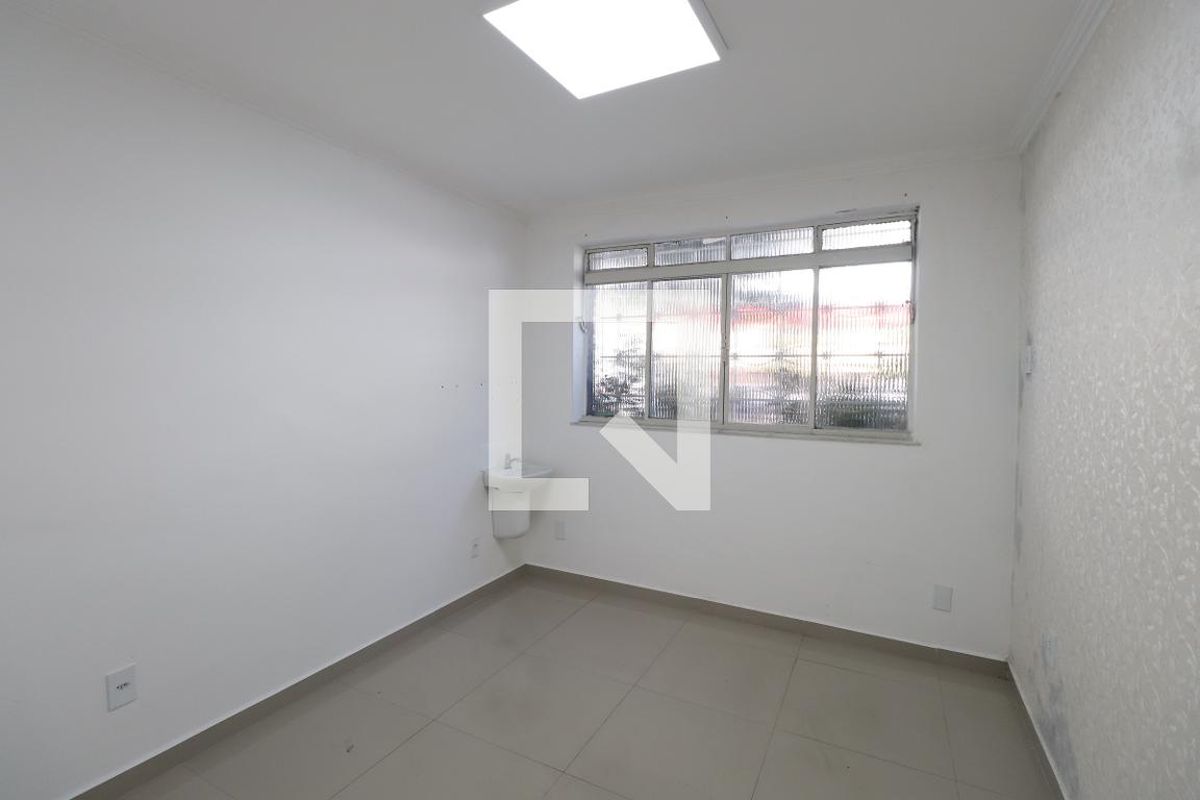 Casa, 6 quartos, 221 m² - Foto 8
