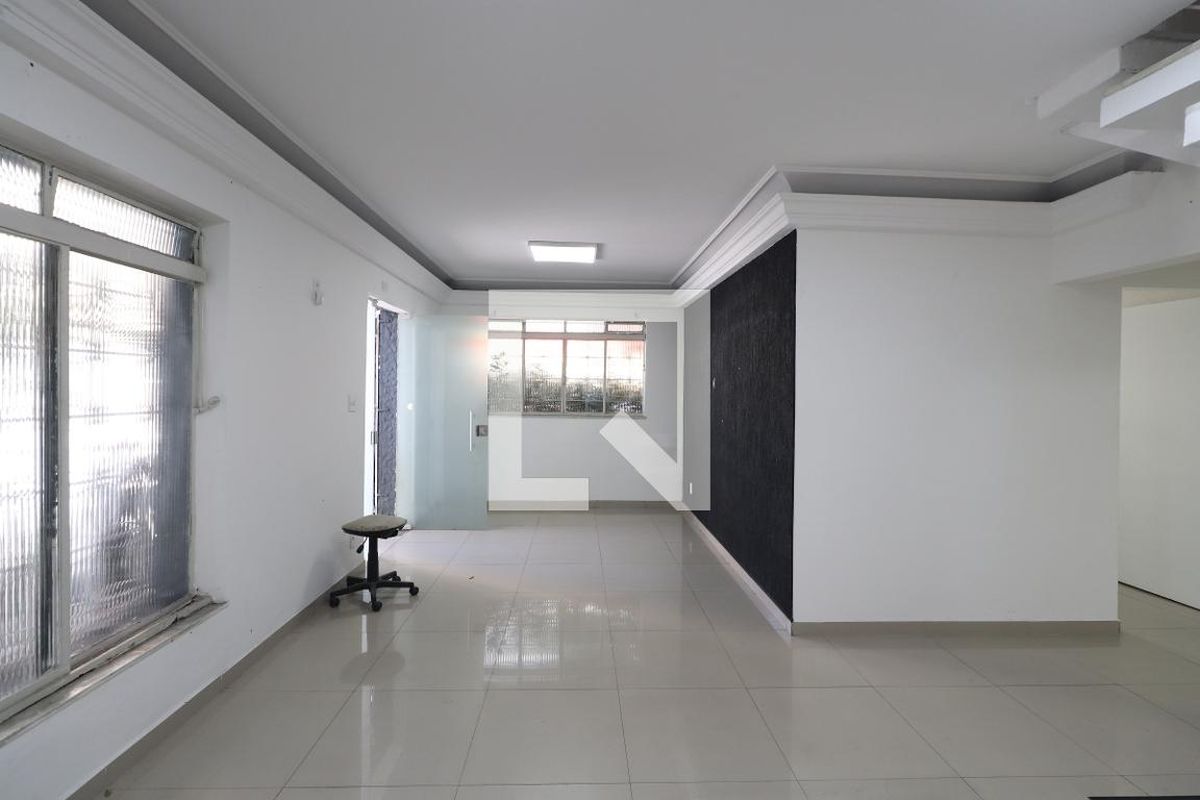 Casa, 6 quartos, 221 m² - Foto 4