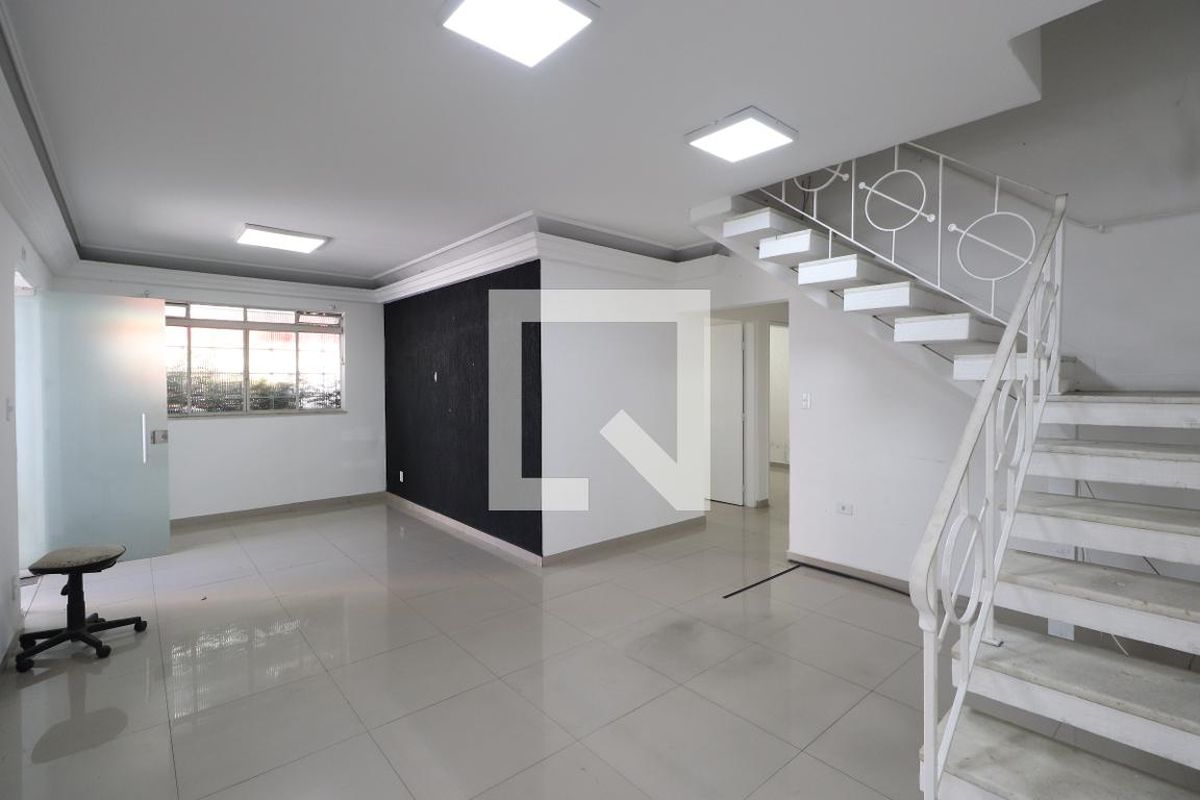 Casa, 6 quartos, 221 m² - Foto 3