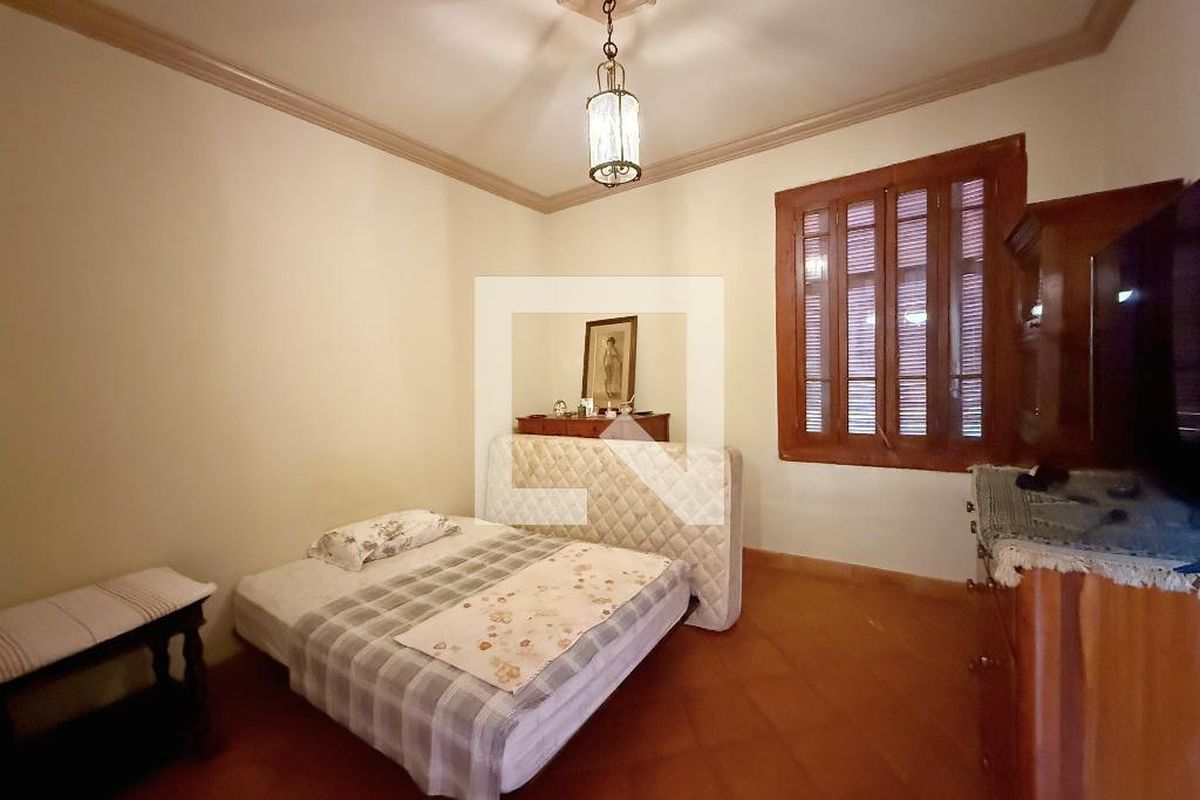 Casa à Venda - Mansões Santo Antônio, 3 Quartos,  550 m2 em , Campinas - sp | SoloBR