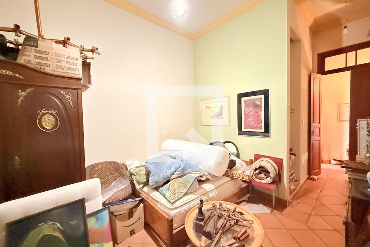 Casa à Venda - Mansões Santo Antônio, 3 Quartos,  550 m2 em , Campinas - sp | SoloBR