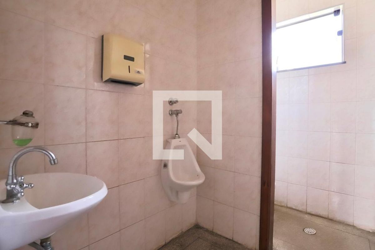 Casa, 3 quartos, 210 m² - Foto 27