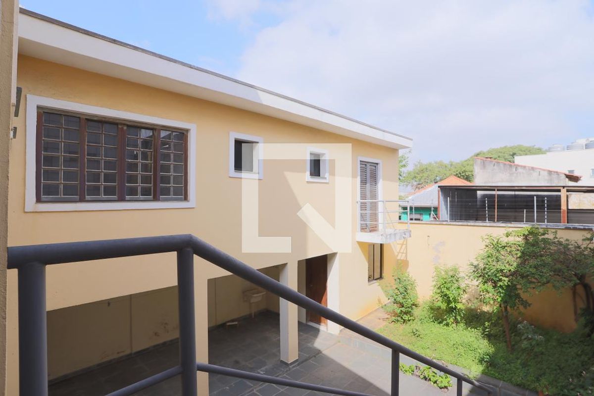 Casa, 3 quartos, 210 m² - Foto 54