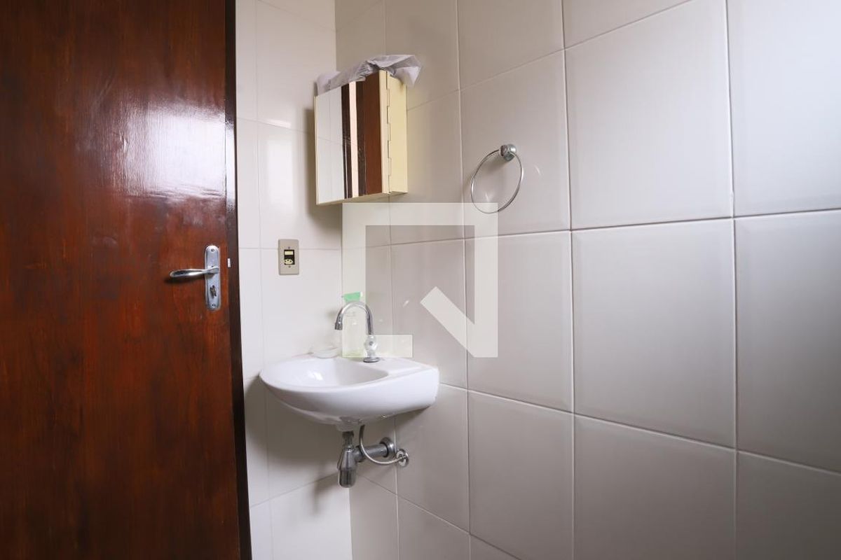 Casa, 3 quartos, 210 m² - Foto 33