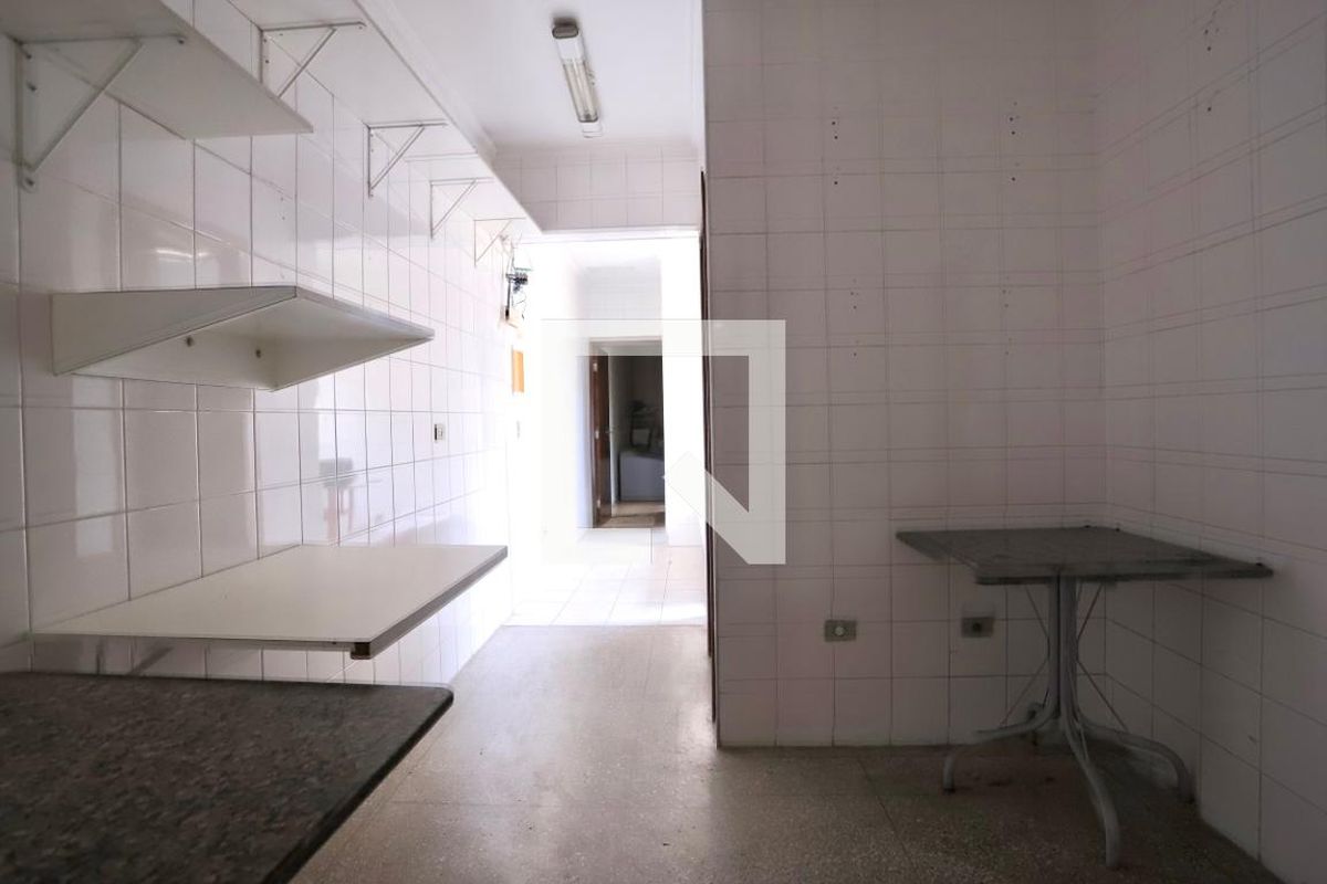 Casa, 3 quartos, 210 m² - Foto 43