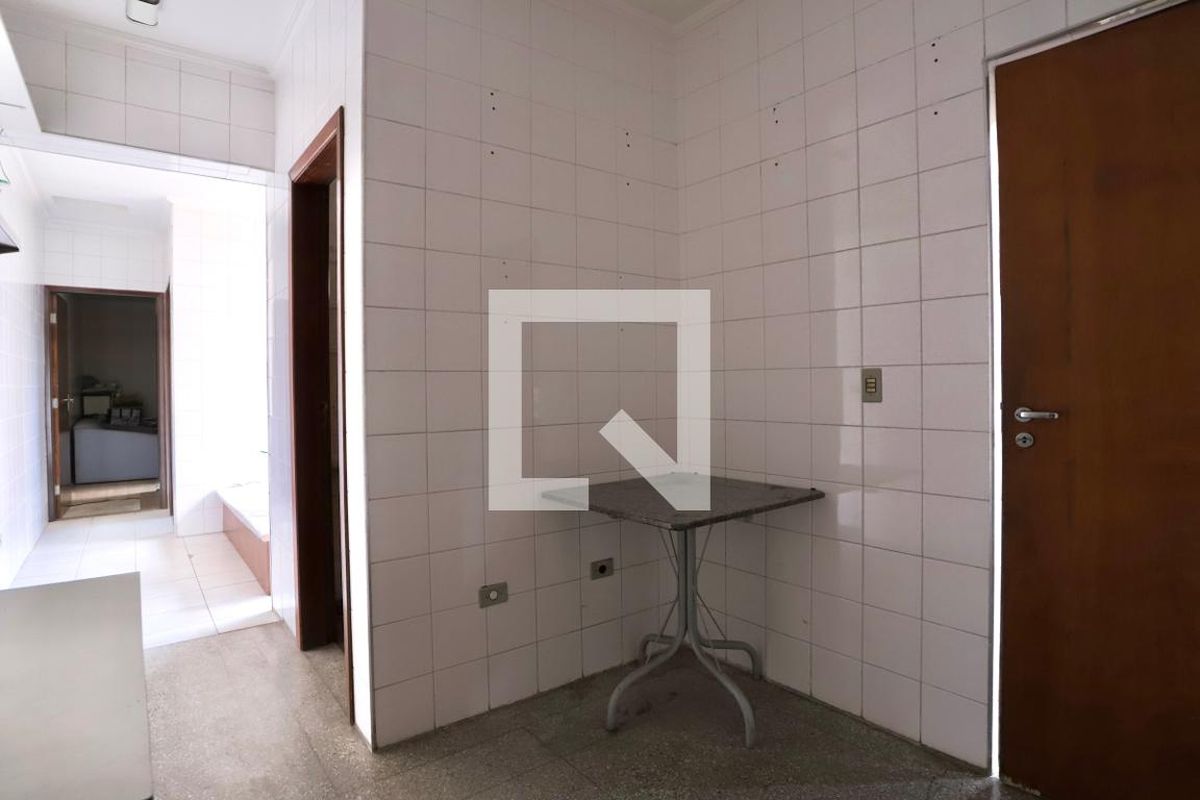 Casa, 3 quartos, 210 m² - Foto 42