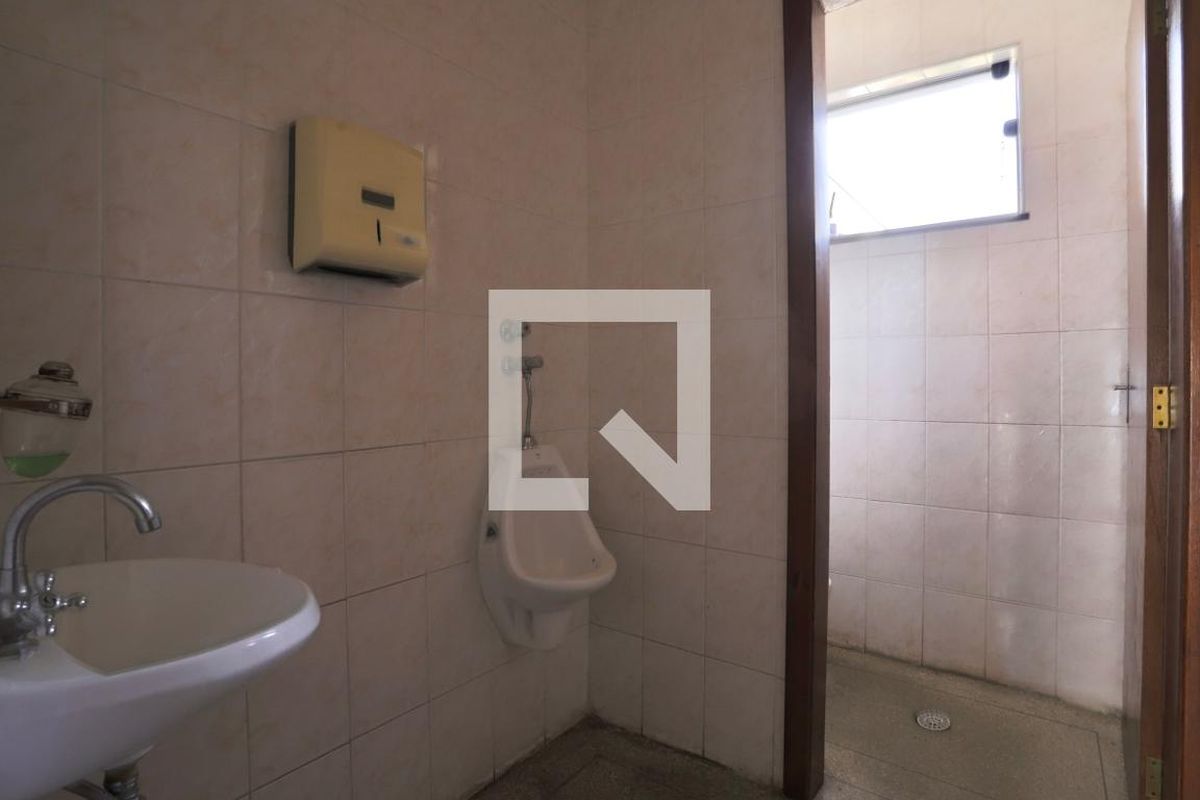 Casa, 3 quartos, 210 m² - Foto 26