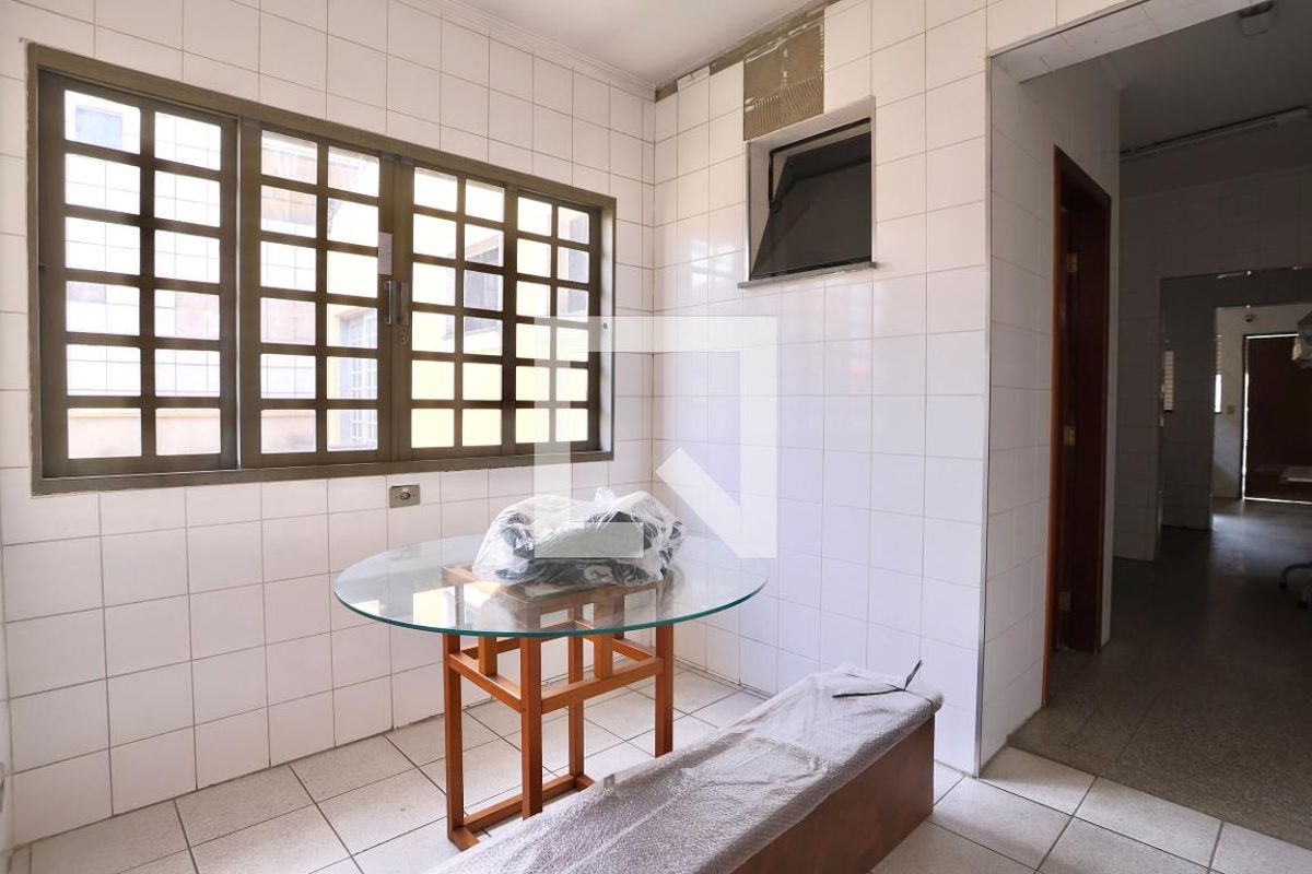 Casa, 3 quartos, 210 m² - Foto 20