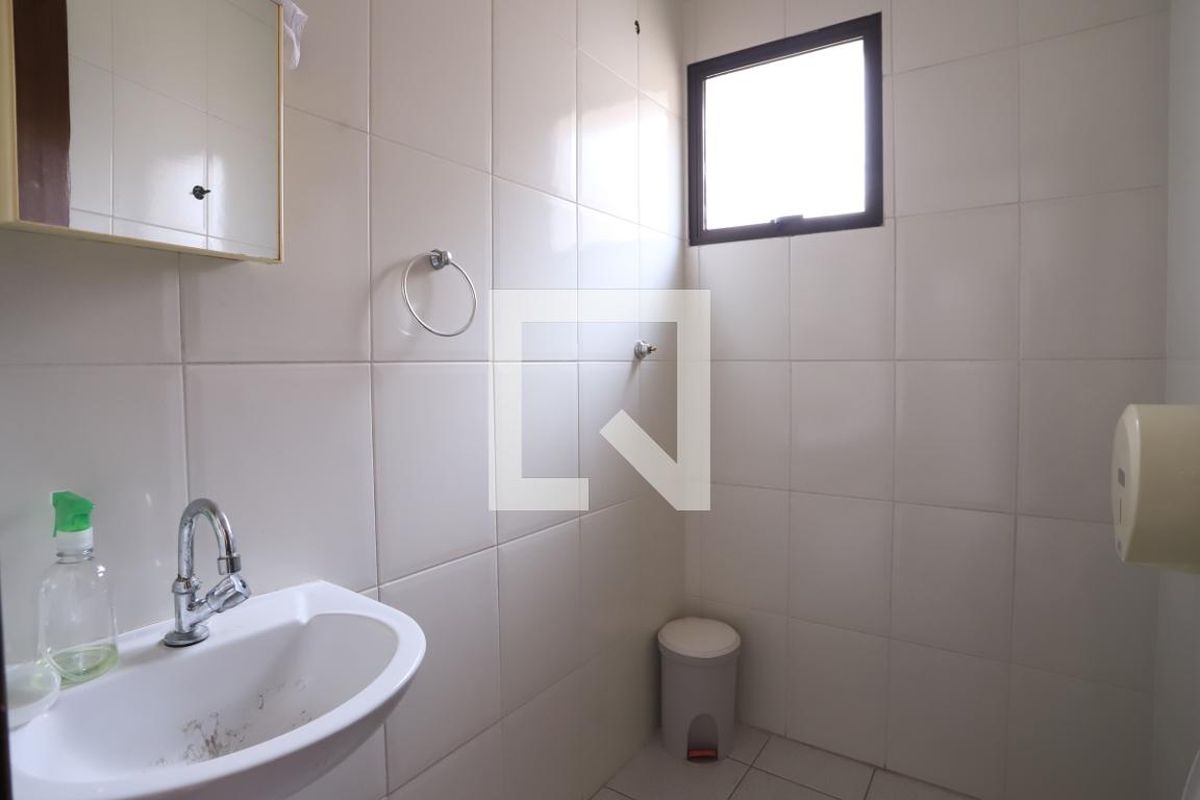 Casa, 3 quartos, 210 m² - Foto 31